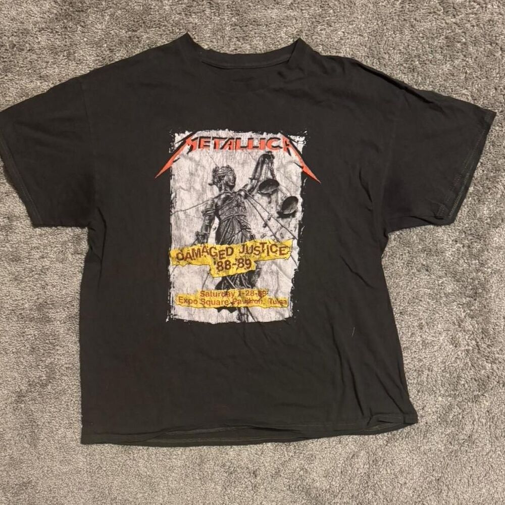 Unbranded Men's Black and Grey T-shirt